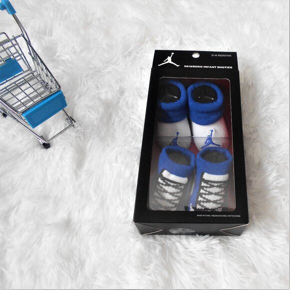 Nike Jordan Infant Booties 2 Pack Baby Newborn 0-6 Mo Blue String Design - Picture 10 of 13